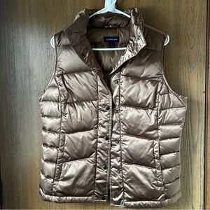 Lands' End Women's Max 600 Down Puffer Vest in a bronze Size SMALL